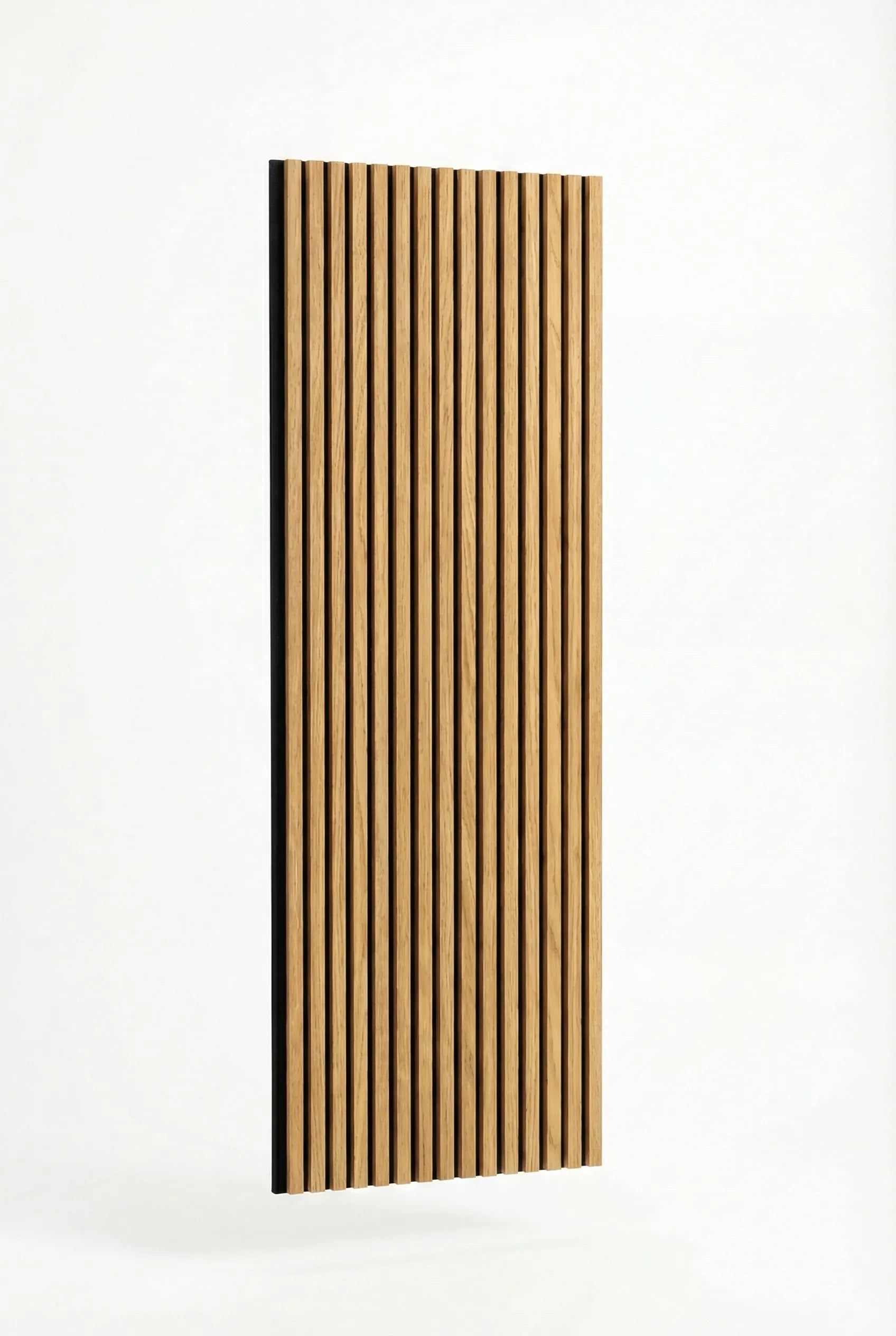 Udendørs akustikpanel i eg (60x240 cm)